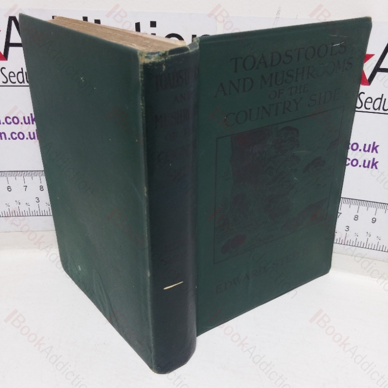 Toadstools and Mushrooms of the Countryside:  A Pocket Guide to the Large Fungi