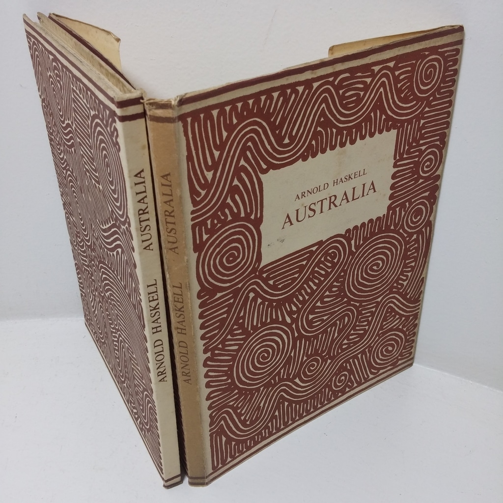 Australia (The British Commonwealth in Pictures series)